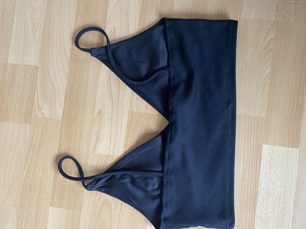 Stradivarius Top: Schwarzes Top von Stradivarius, Grösse L – Usato da Adelboden venduto da lar_8mbg 1