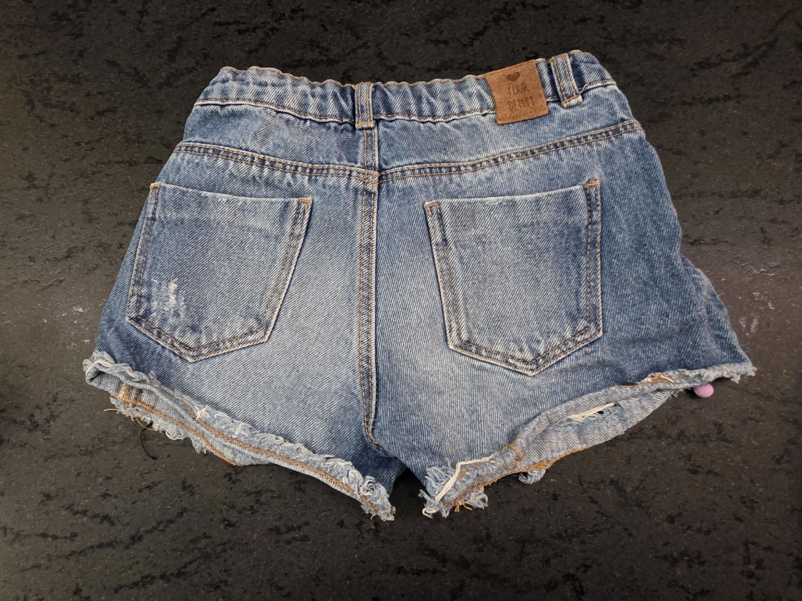 Zara Pantaloni: ZARA Shorts kurze Hose 122 – Usato da St. Peterzell venduto da upcycling_ 1