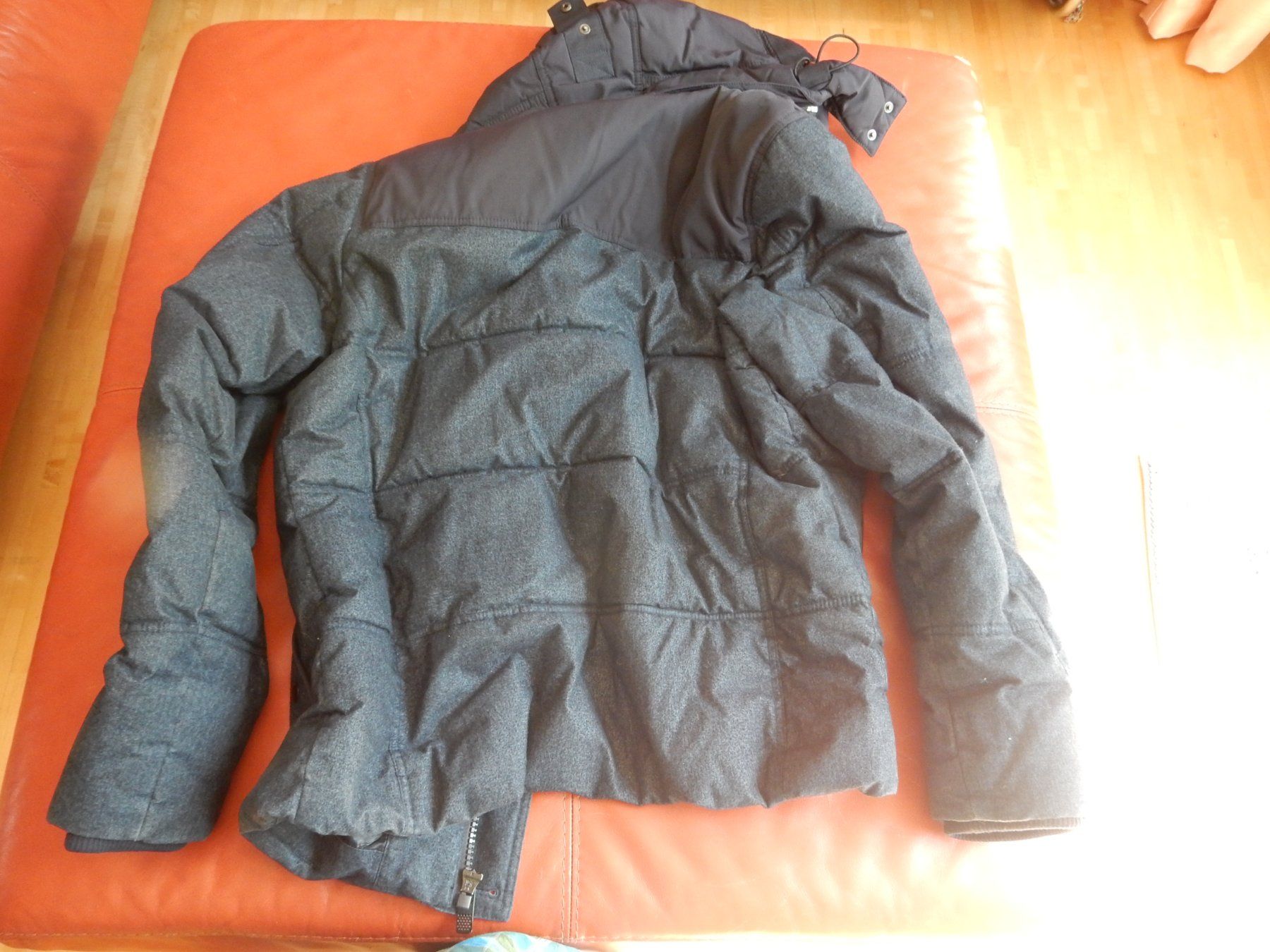 Vestes: jacke. – D'occasion à St.Gallen par yutha5 2