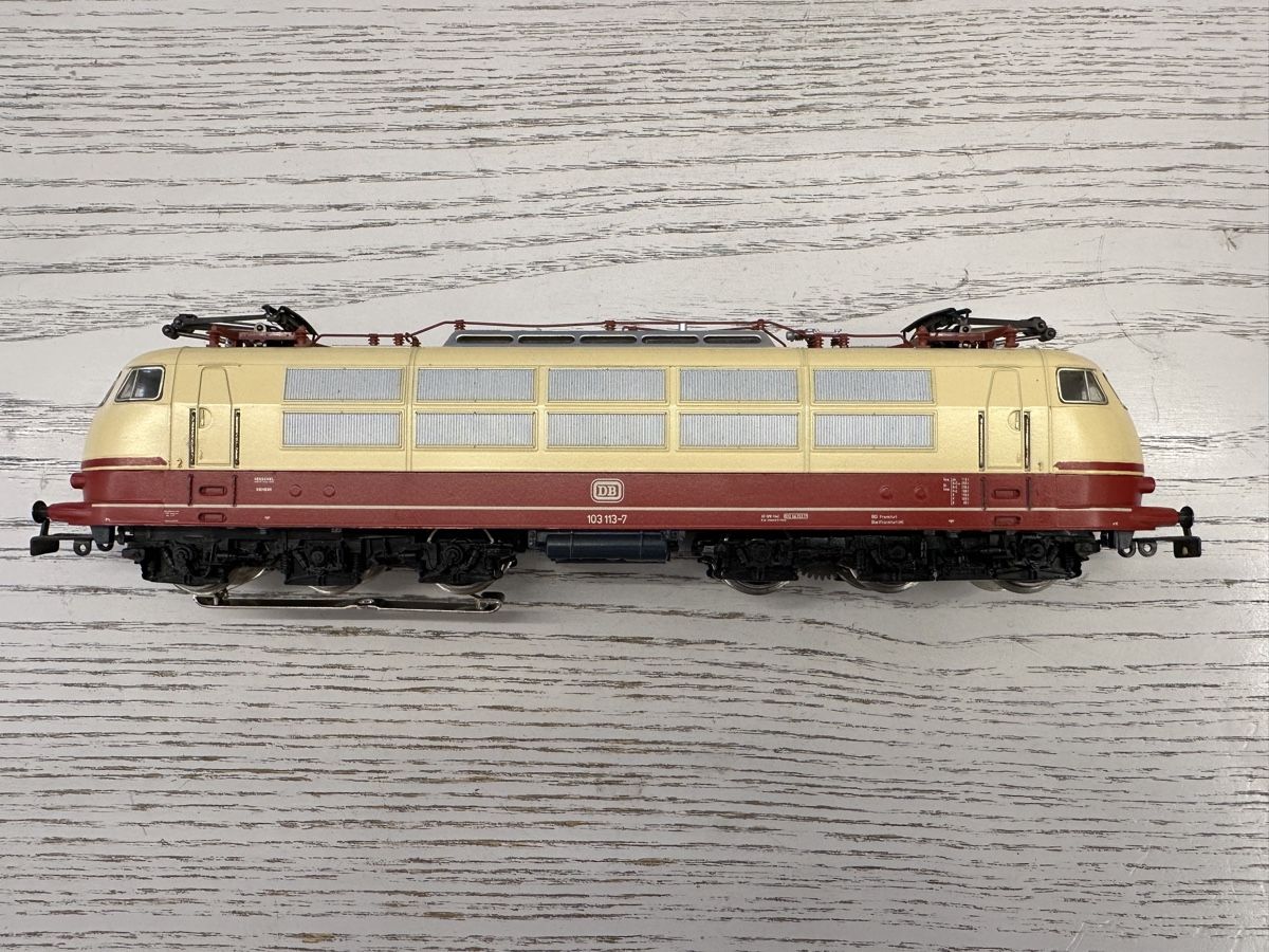 Märklin Modellini di ferrovie: Märklin 3357 DB BR 103 digital – Usato da Lupsingen venduto da New-Haven 2