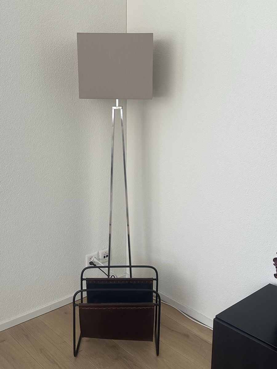 Ikea Lampade: Stehlampe chrome/beige – Usato da Adlikon b.Regensdf venduto da gokmlta