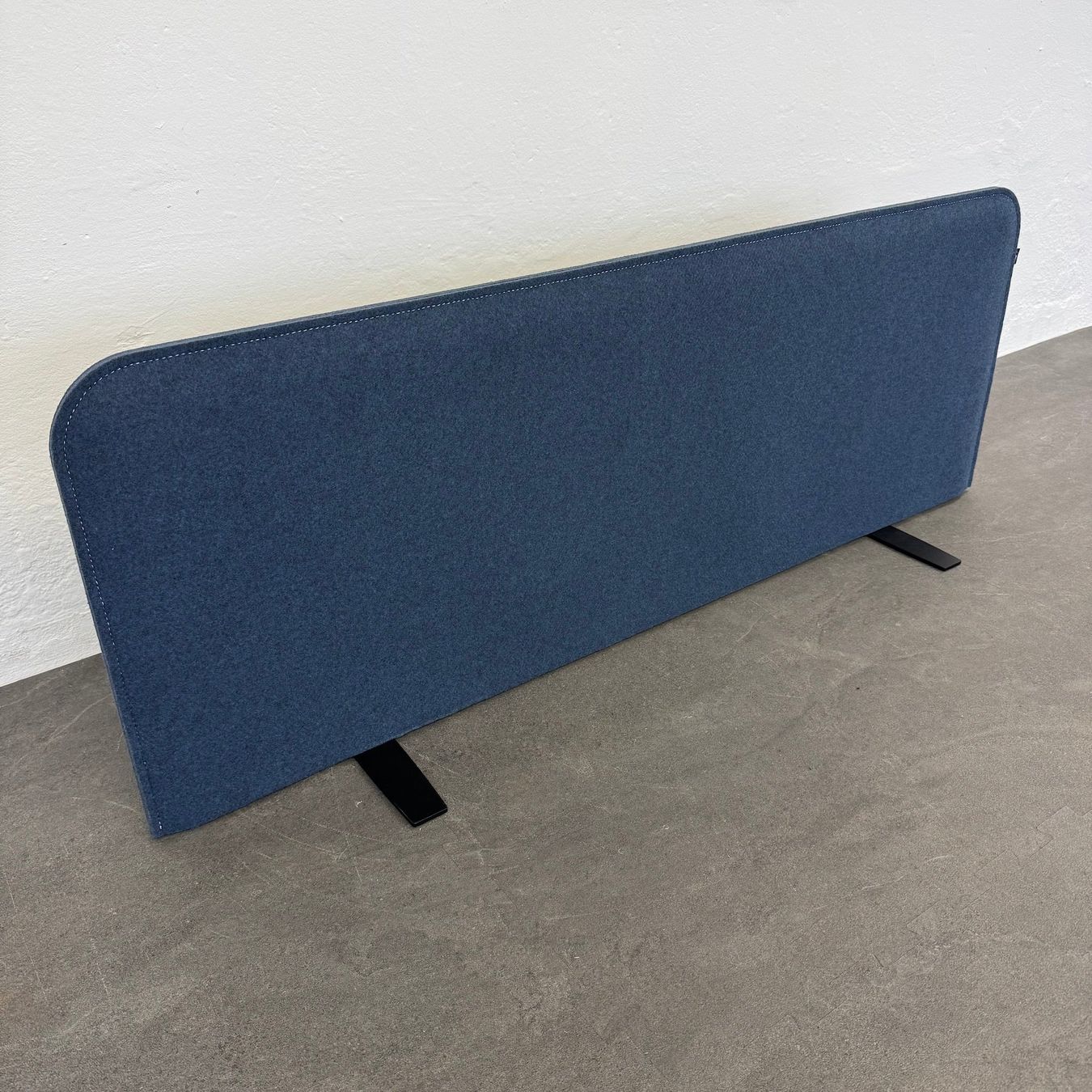 Paraventi: Buzzi.Space BuzziShield Desk Tischtrennwand 1400mm – Usato da Schönenwerd venduto da mcofficeshop 1