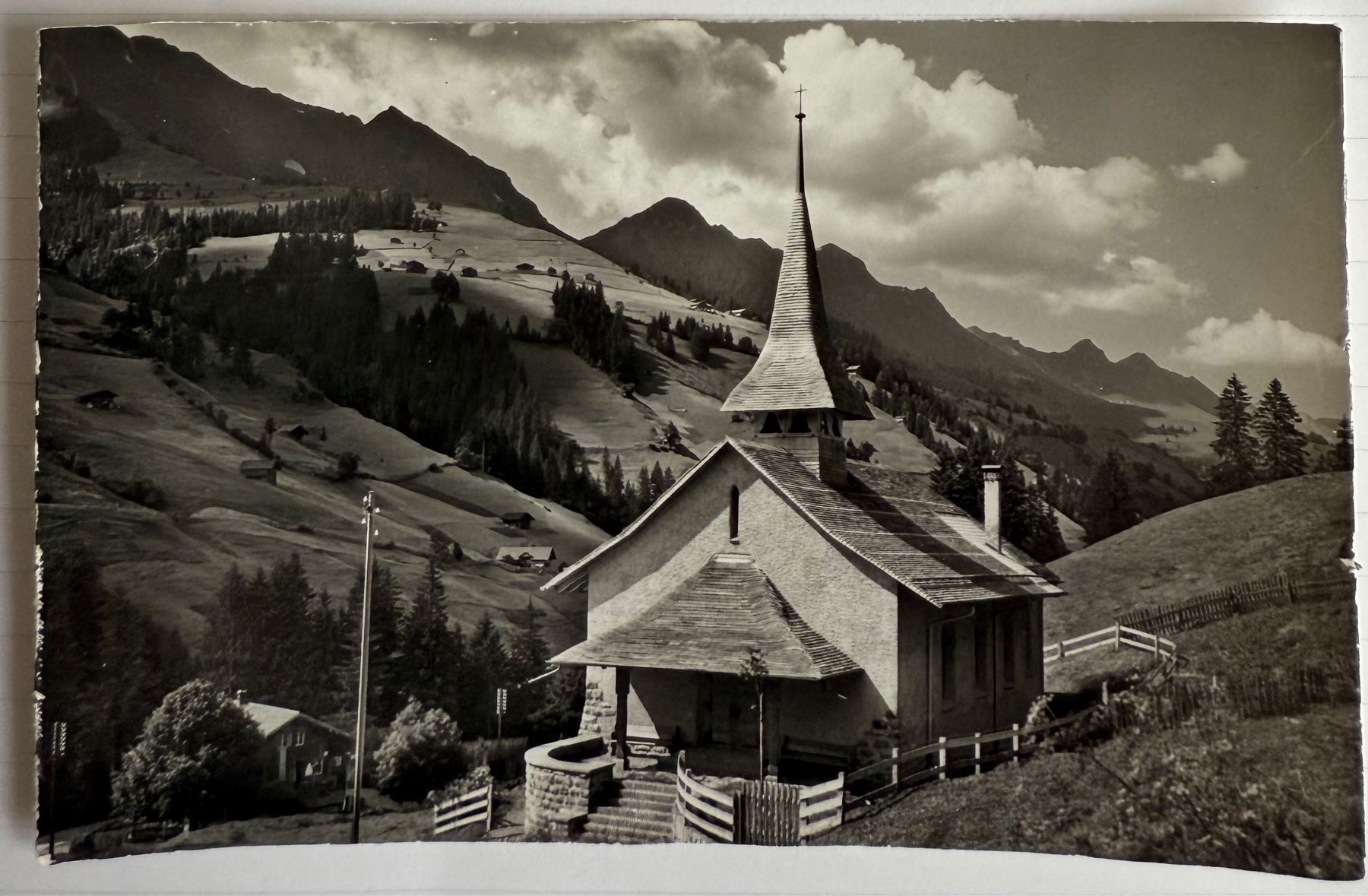 Cartoline postali: AK: Achseten b. Frutigen - Kirche - E. Gyger – Usato da Lutry venduto da Ediego