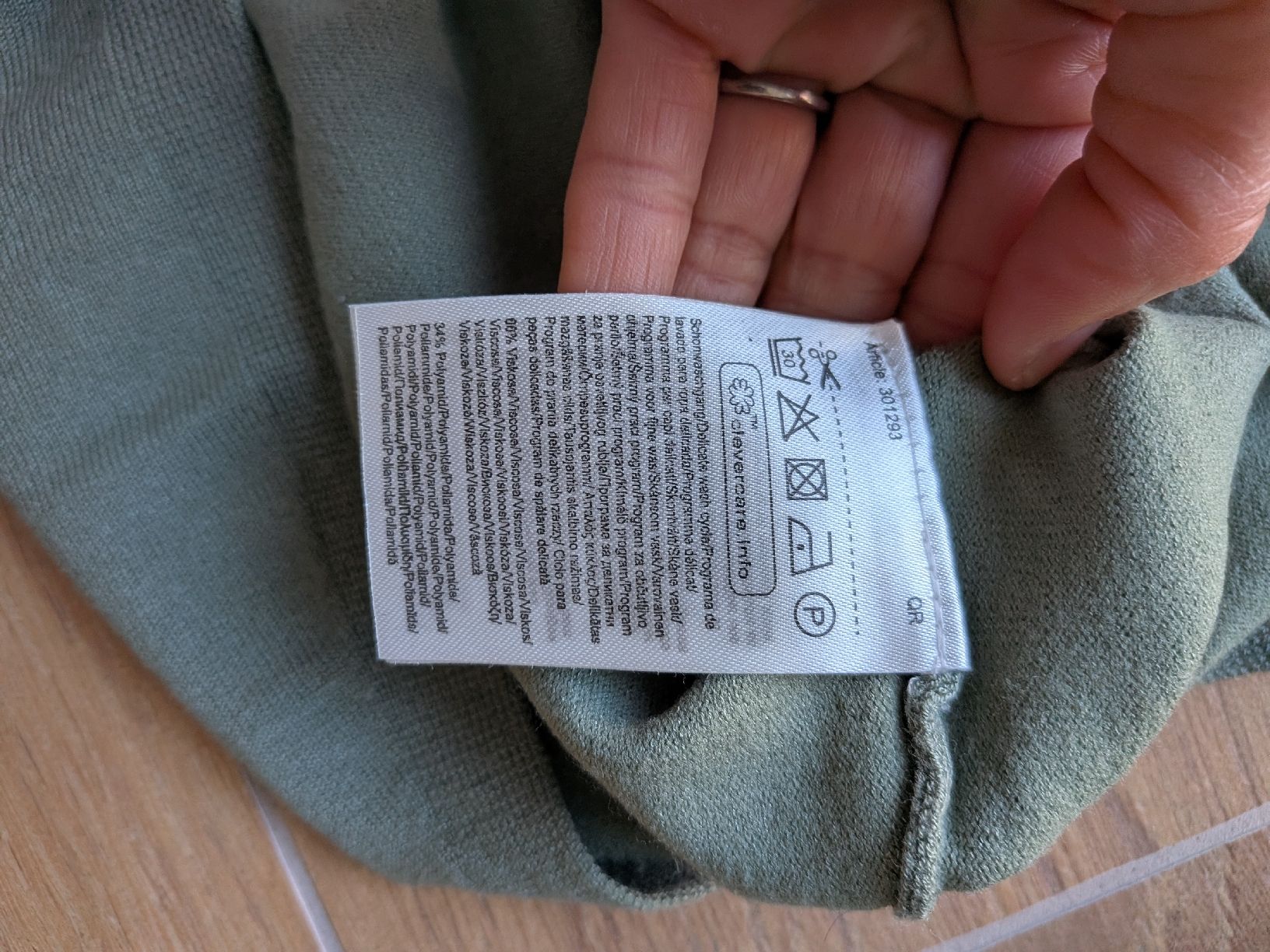 Maglioni & Felpe: NEU: Street One Pullover grün Grösse 34 – Nuovo (secondo la descrizione) da Eschenbach SG venduto da SanFranciscoCalifornia 2