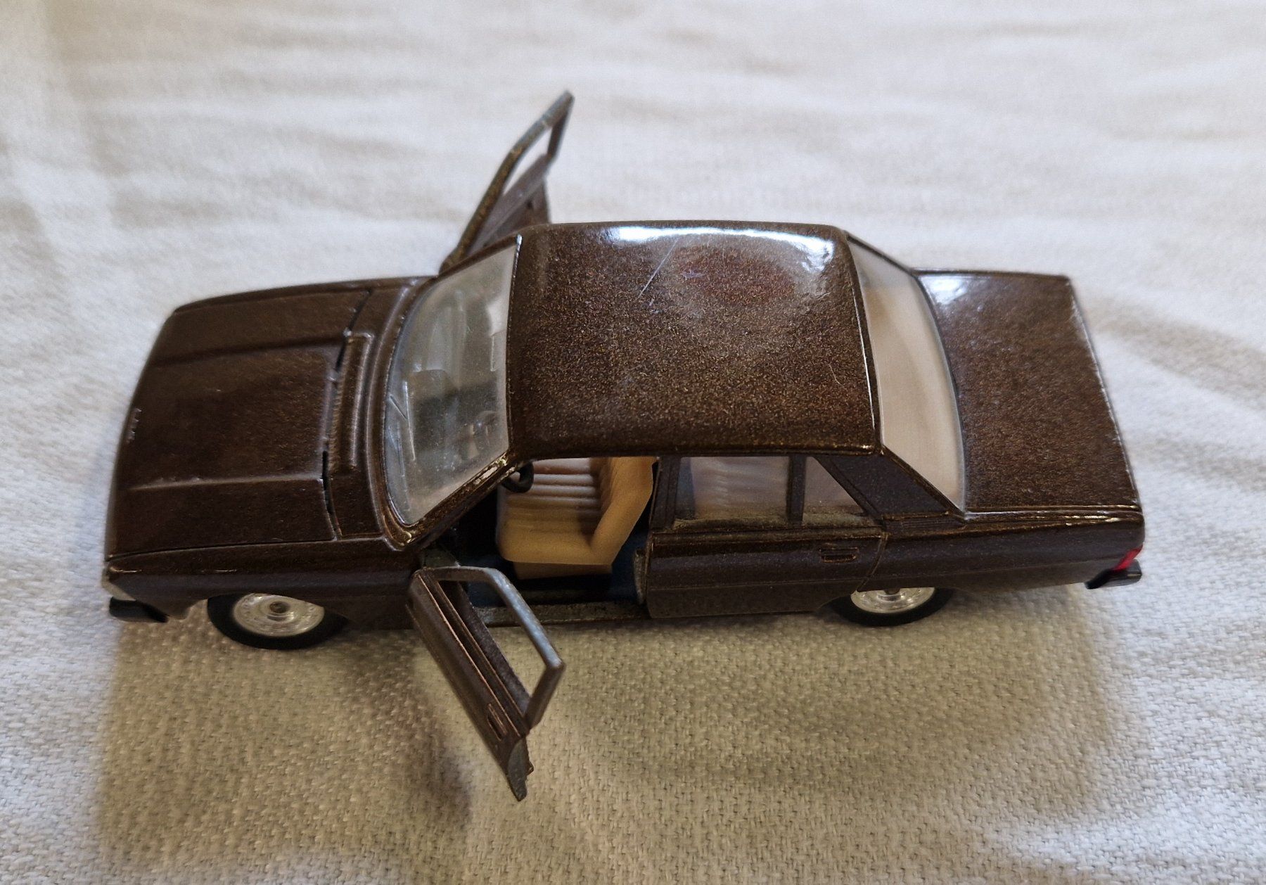 Peugeot Voitures modèles: SOLIDO PEUGEOT 604 – D'occasion à Bilten par Mic2022