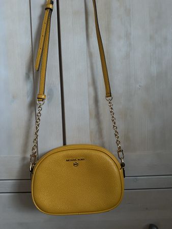 Michael Kors Tasche in Gelb