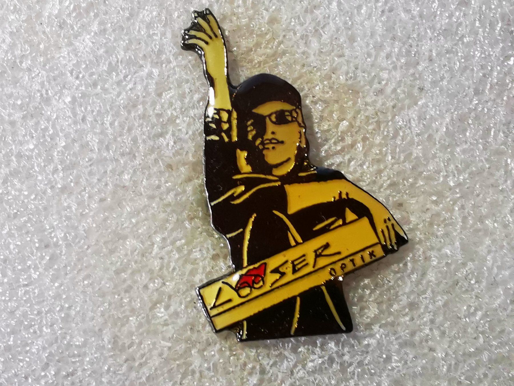 Placchette & Badge: Ansteckpin 86: Looser Optik – Usato da Oppligen venduto da Pin-Fall-Shop