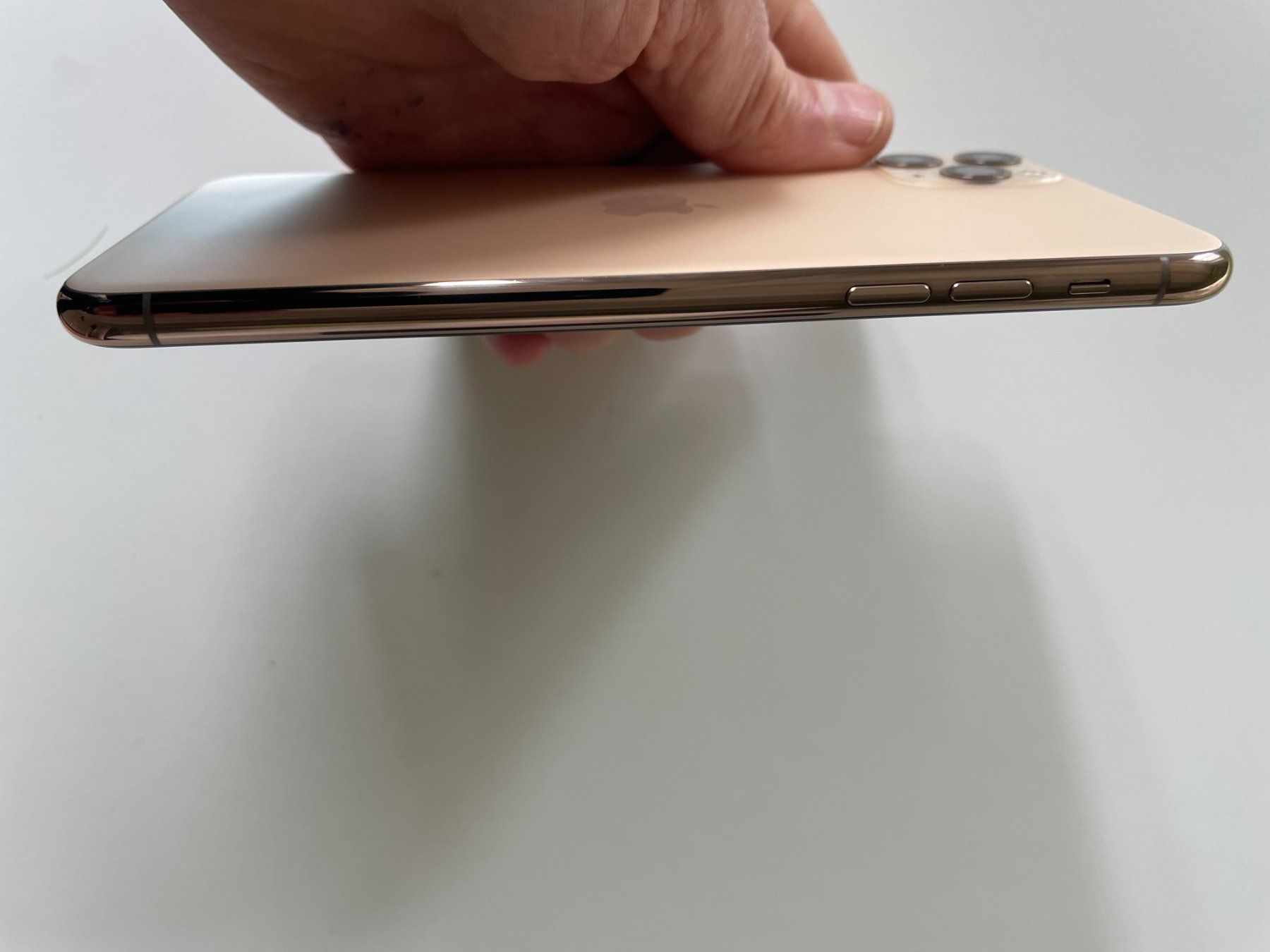 Apple Handys / Smartphones: iPhone 11 Pro Max 64GB Rose Gold – Gebraucht aus Oensingen von  5