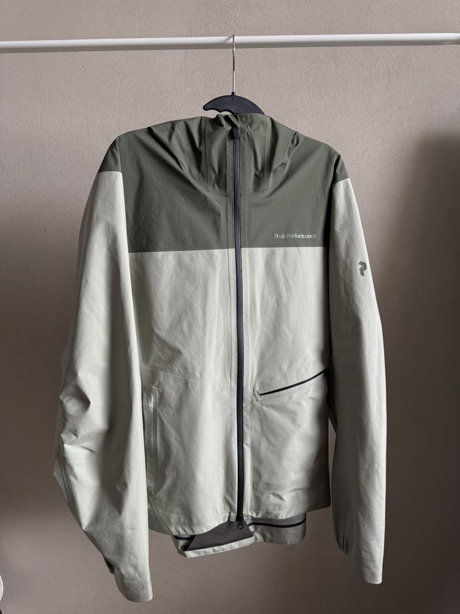 Peak Performance Giacche: Commuter Gore-Tex Pac Jacke Peak Performance – Nuovo (secondo la descrizione) da Bennau venduto da fa_design
