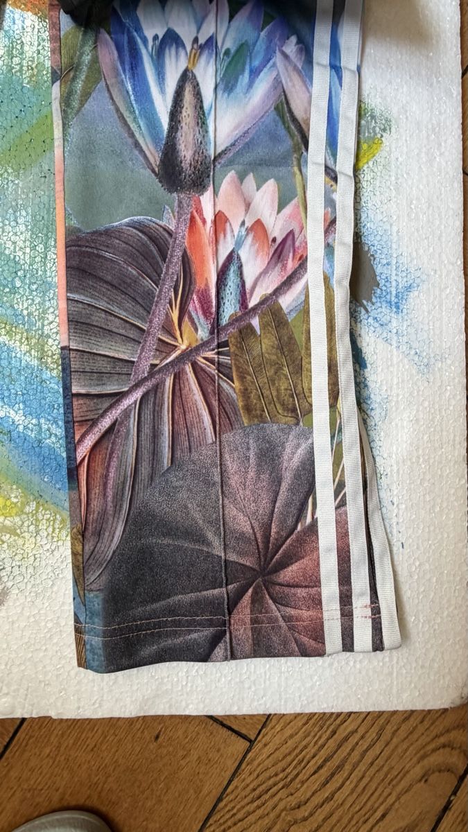 Adidas Pantaloni: Adidas Hose, florales Muster, Grösse 38 – Nuovo (secondo la descrizione) da Bern venduto da VintageRuth 6