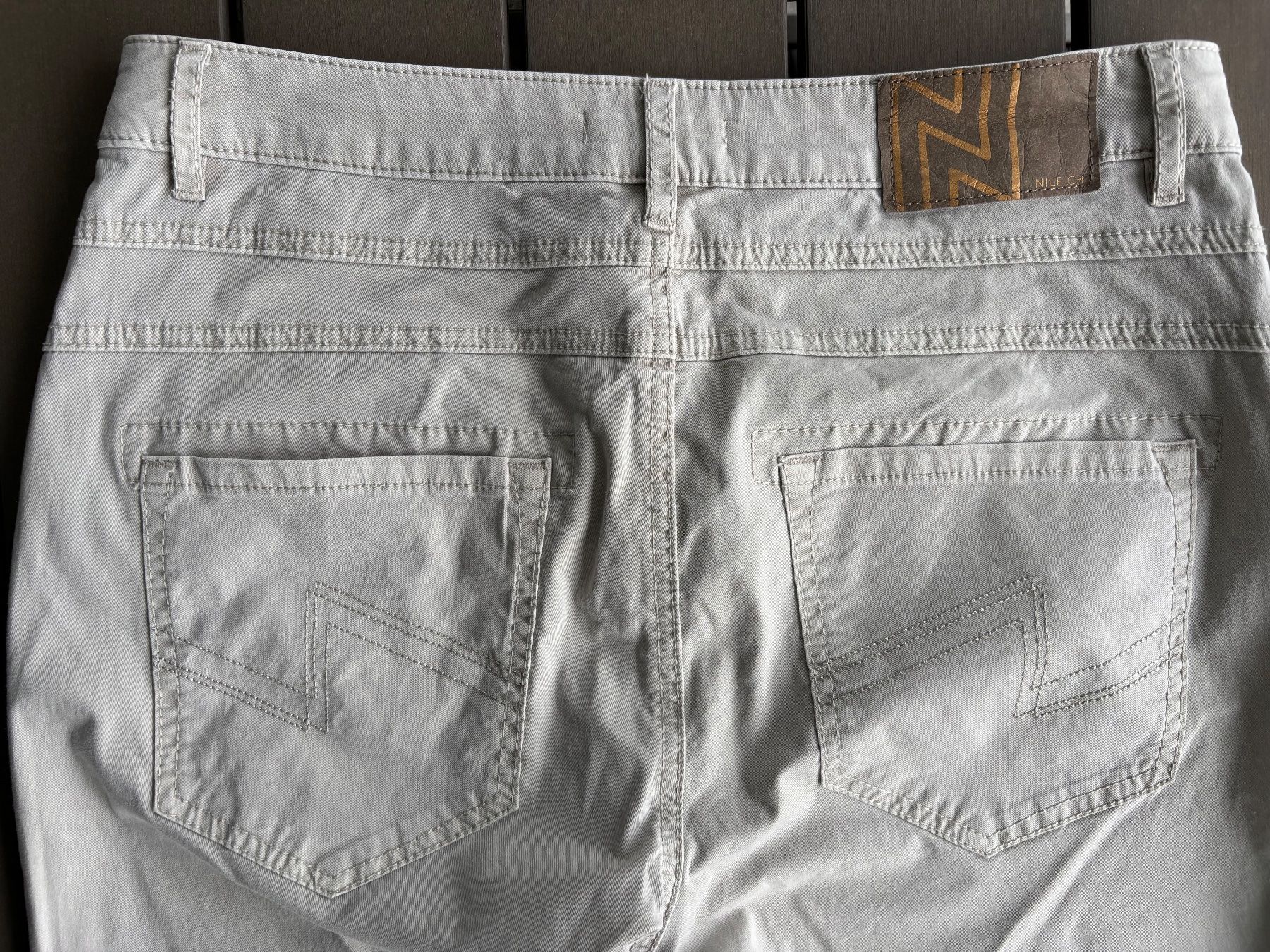 Nile Pantaloni: Nile leichte Freizeithose, Gr. S, beige – Usato da Ebnat-Kappel venduto da Molton 4