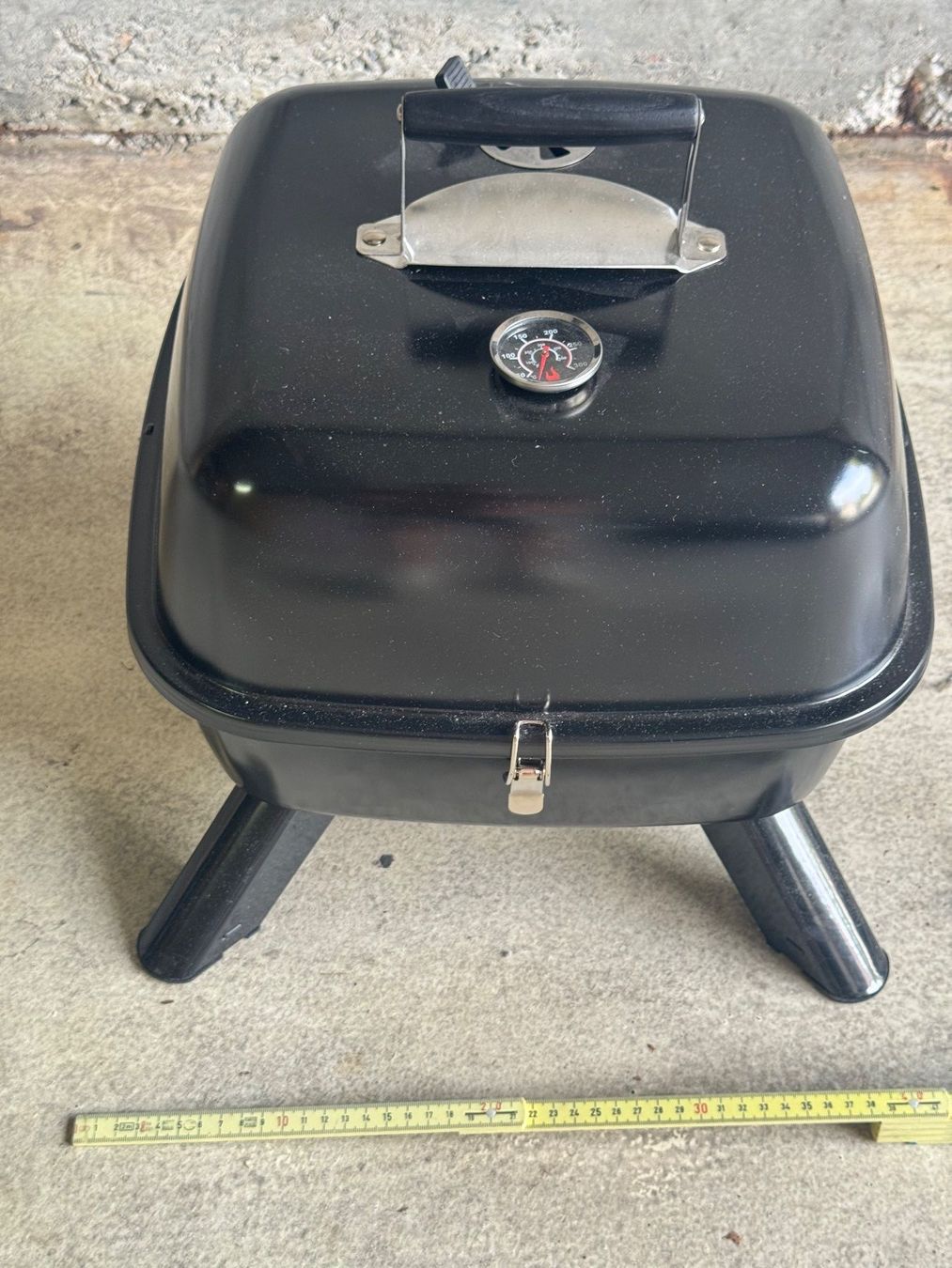 Grills: Grill Camping neuwertig, 1x gebraucht, Elektro oder Kohle – Gebraucht aus Ostermundigen von L29 1
