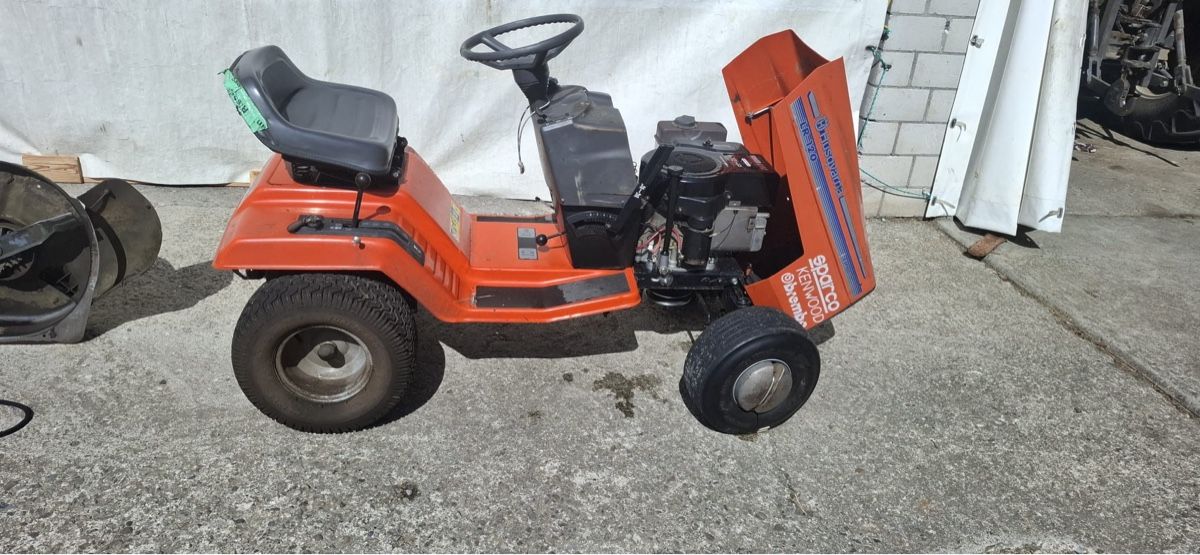 Husqvarna Rasenmäher: Rasentraktor Husqvarna LR120 – Gebraucht aus Arni BE von fatpipe74 5