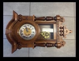 Wanduhr Holzgehäuse mit Pendel gebraucht