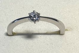 Verlobungsring 18kt. Weissgold mit Diamant 0.15ct. H-si