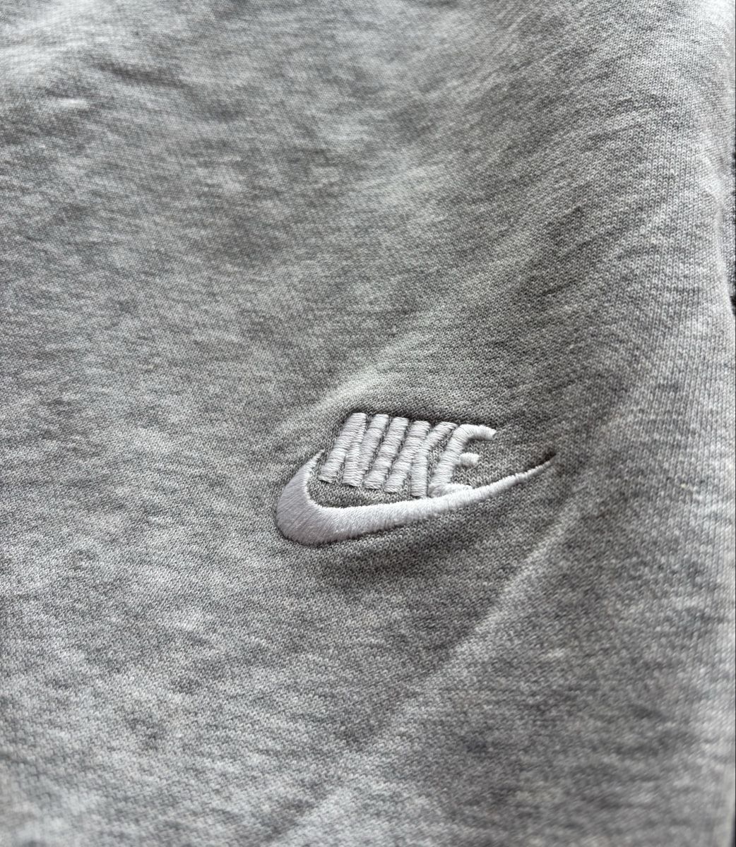 Nike Pantaloni: Jogging Nike gris S – Nuovo (secondo la descrizione) da Denens venduto da RomainSecondeMain 3
