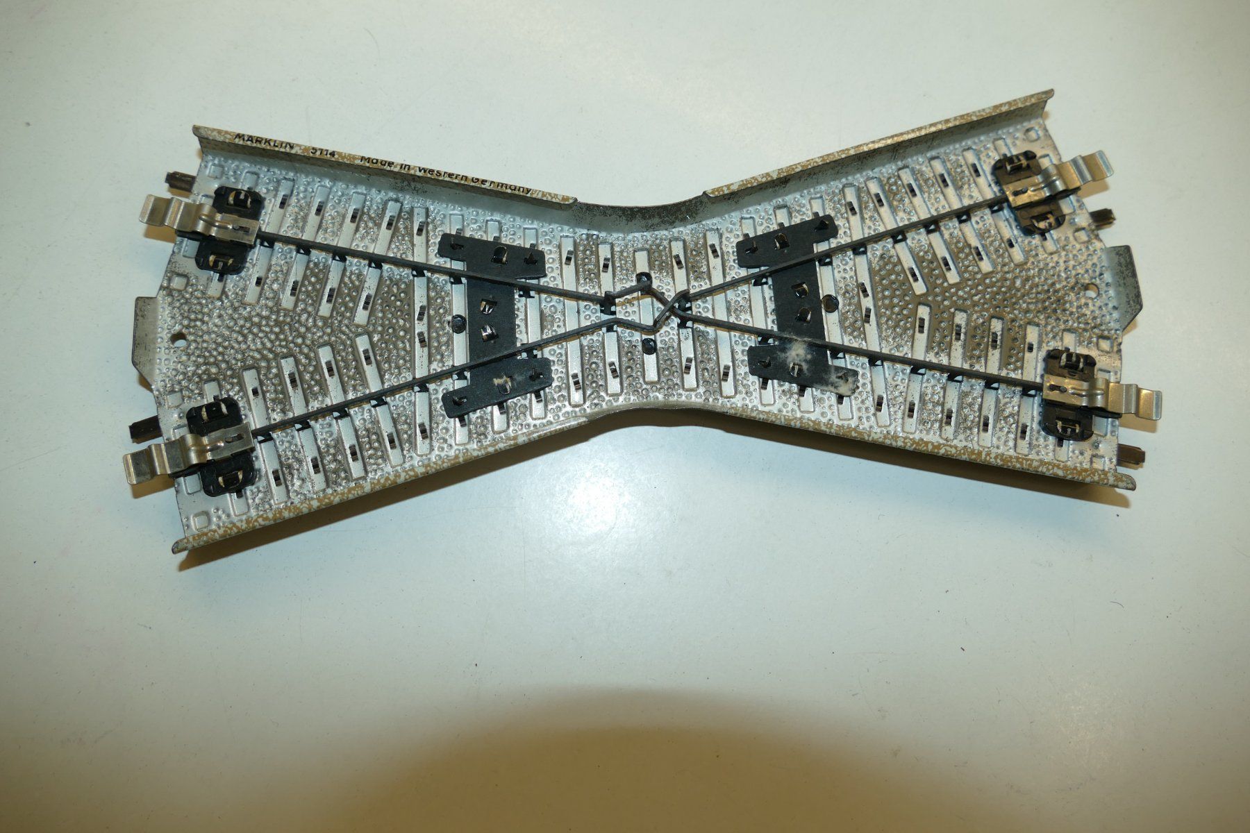 Märklin Modellini di ferrovie: Märklin H0: Kreuzung 193mm – Nuovo (secondo la descrizione) da Niederhasli venduto da rail-duerst 1