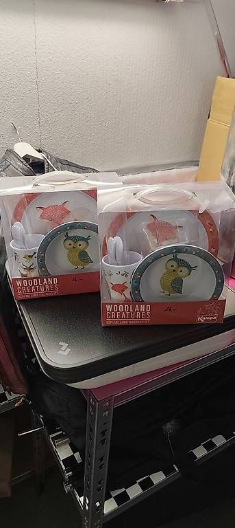 Set di tavolo e panche: Campingset Kinder – Usato da Untervaz venduto da TheGarage