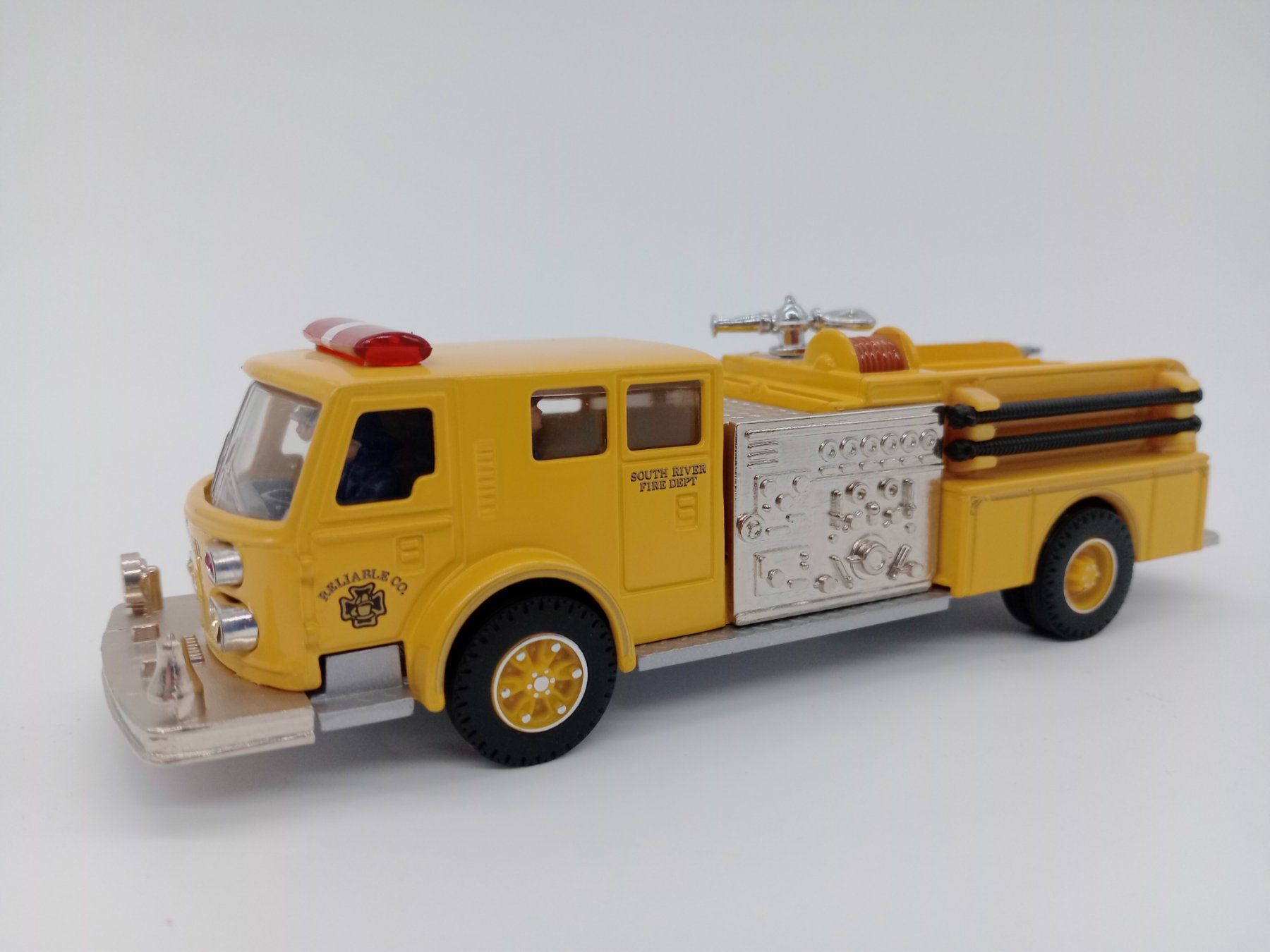 Corgi Toys Modellini d'auto: Corgi South River Fire Dept 1:43 – Usato da Interlaken venduto da F.Loco