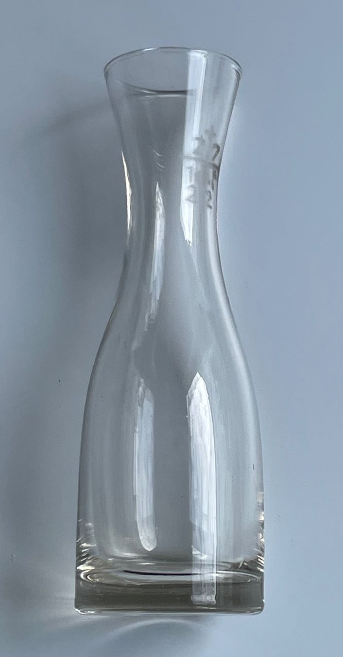 Carafes: Antike, kalibrierte/geeichte Glas Karaffe 3 – D'occasion à Baar par bricksandmore