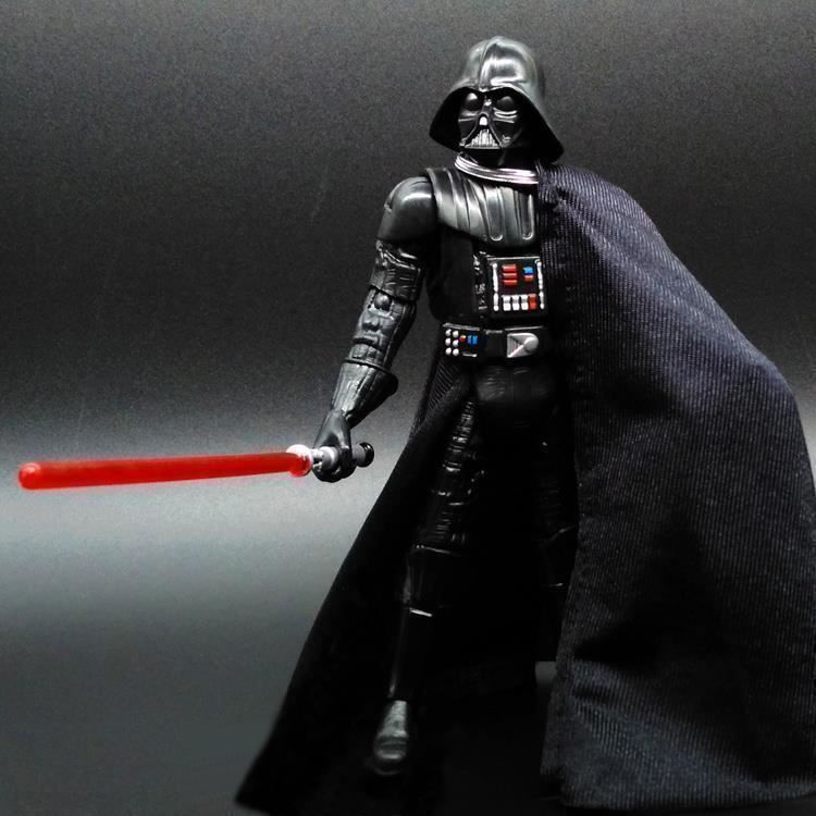 Statuette: DARTH VADER - STAR WARS - FIGUR 10cm – Nuovo e nell'imballaggio originale da Kriens venduto da swissgadget 2