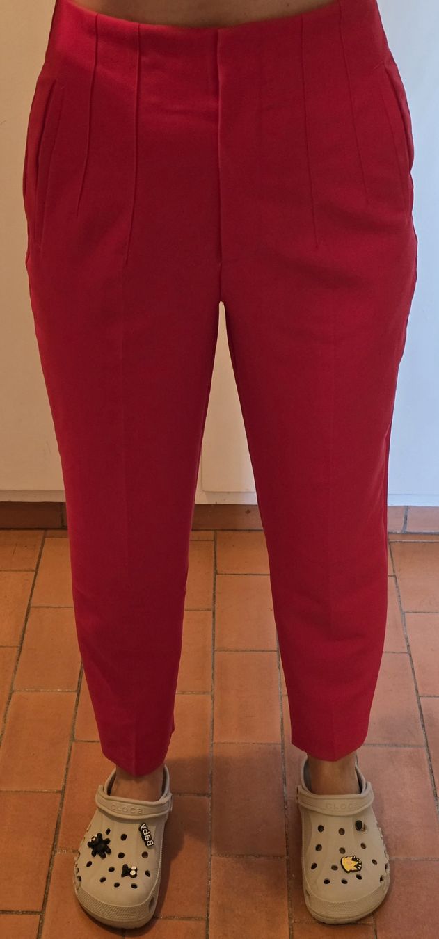 Zara Pantaloni: Zara Hose, rot, Grösse M – Nuovo (secondo la descrizione) da St Gallen venduto da vir_5kgt 1