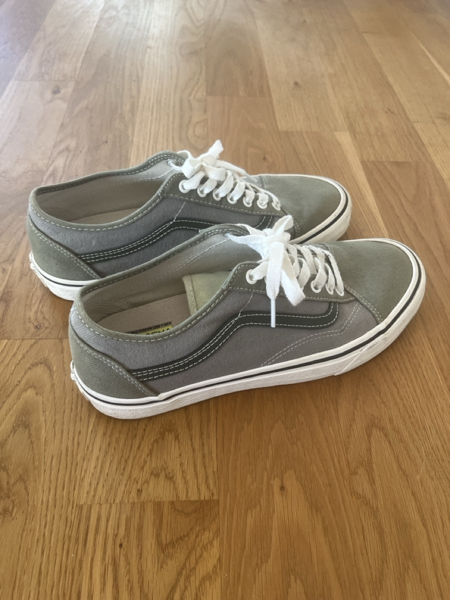 Herrenschuhe: Vans Sneaker – Gebraucht aus Lommiswil von emi_bg2q