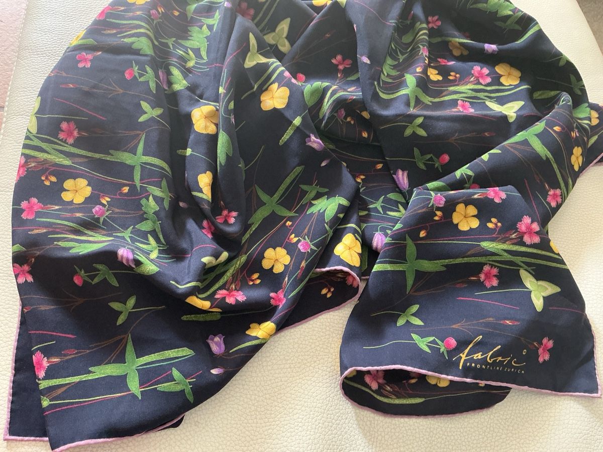 Fabric Frontline Foulards, Tücher & Schals: Fabric Frontline Seide Foulard   – Gebraucht aus Wettingen von Andres54