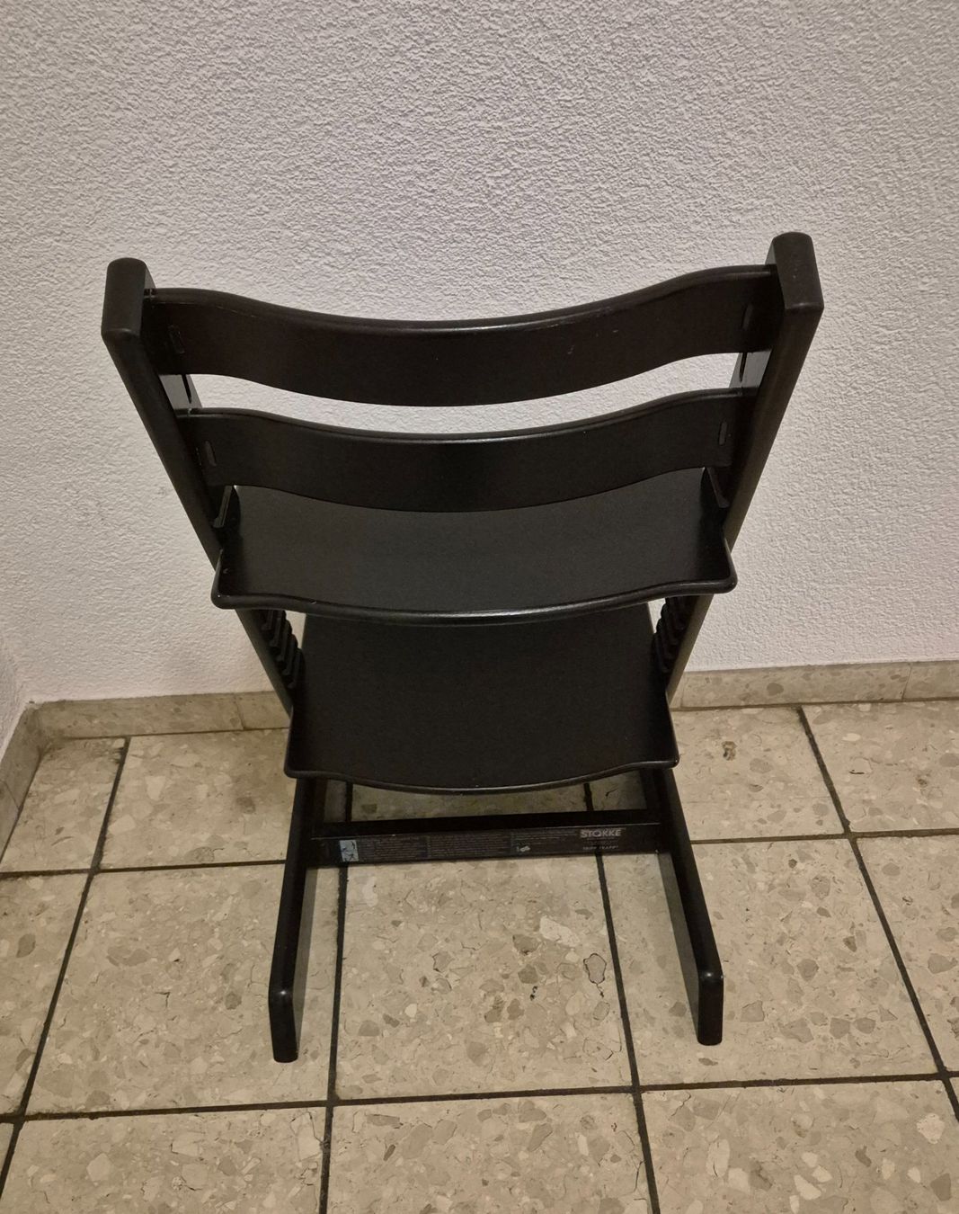 Stokke Seggioloni: Tripp Trapp Schwarz, neuere Version, versand ok – Usato da Volketswil venduto da OliOli20 3