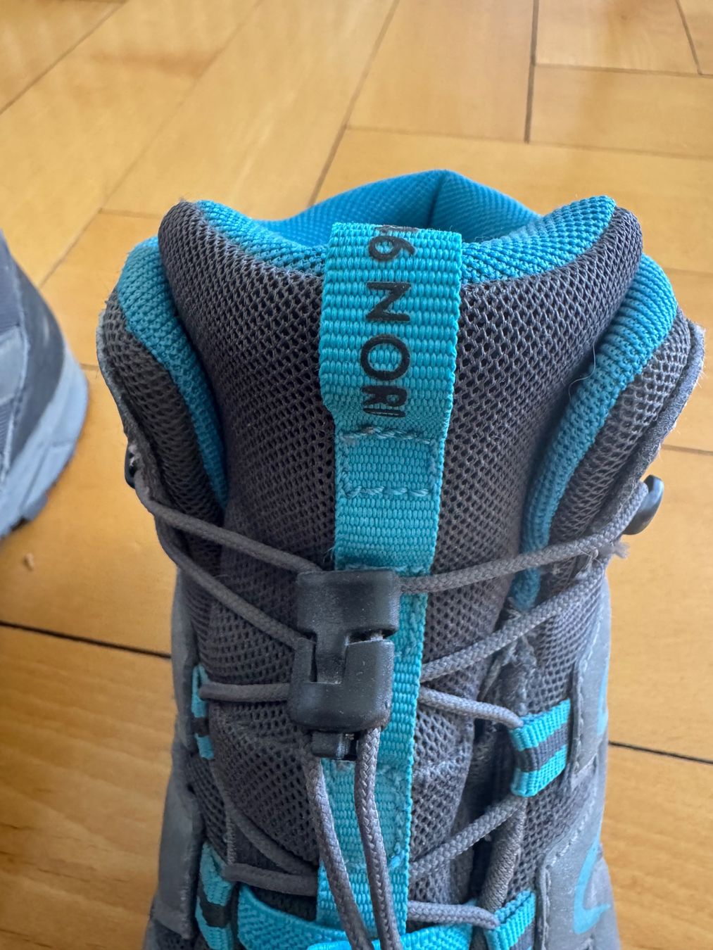 46 Nord Chaussures hommes: Leichter Wanderschuh Gr 38 – D'occasion à St. Gallen par engel363 2