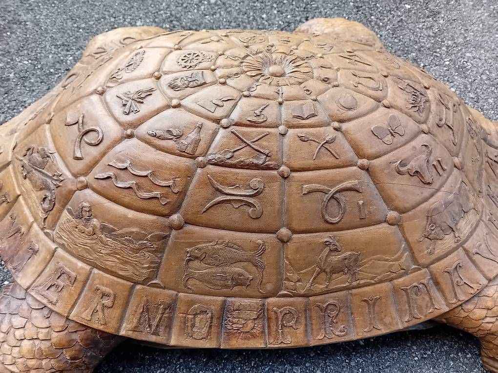 Statuette: Designer Holz Schildkröte ...... – Usato da Burgistein venduto da Ernte 2
