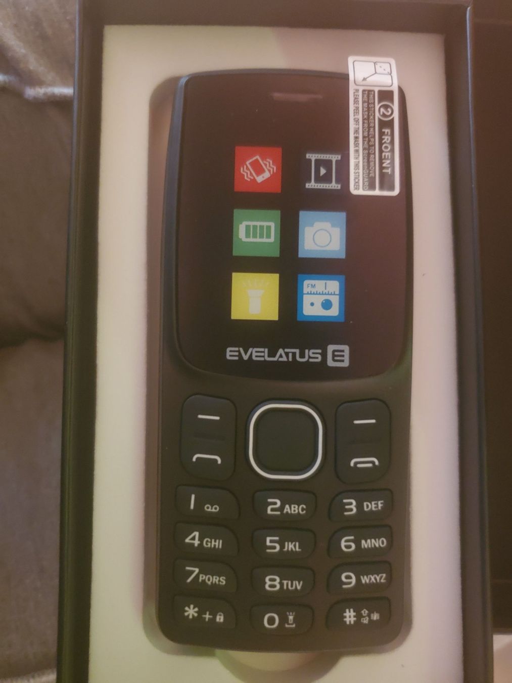 Telefoni cellulari / Smartphones: Handy 2G Evelatus Easy – Difettoso da Rutschwil venduto da re-pariert