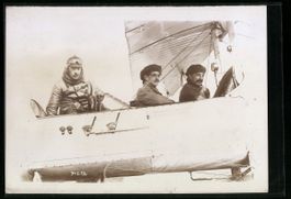 Fotografie Reims, Pilot Derome und zwei 