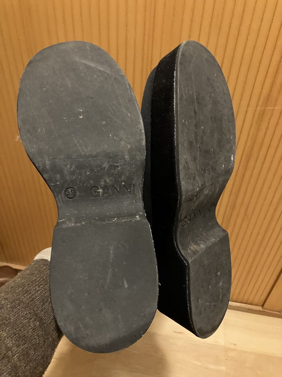 Ganni Scarpe da donna: Loafers Ganni – Usato da Zürich venduto da vanisza 2