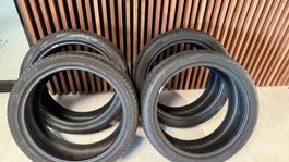 4 X 22 Zoll Pirelli  Ganzjahresreifen