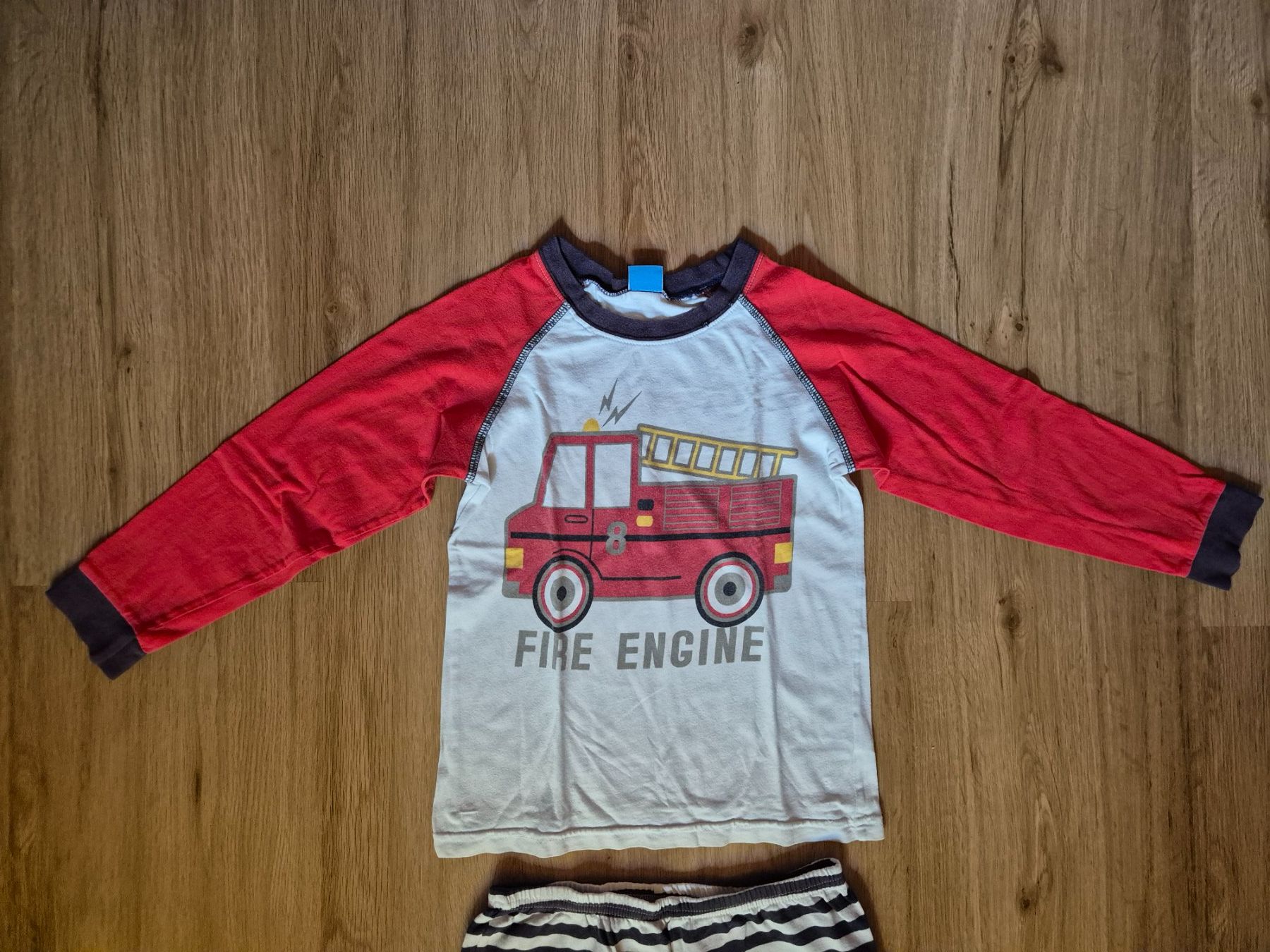 Pigiama & Simili: Pyjama Feuerwehr Gr. 110 – Usato da Giswil venduto da 0G6 1