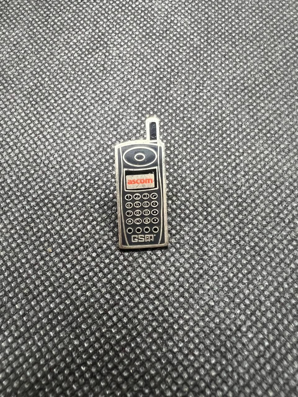 Plaquettes & Badges: Ascom GSM Handy Anstecker Emaille – D'occasion à Dietikon par kRizzzZy96