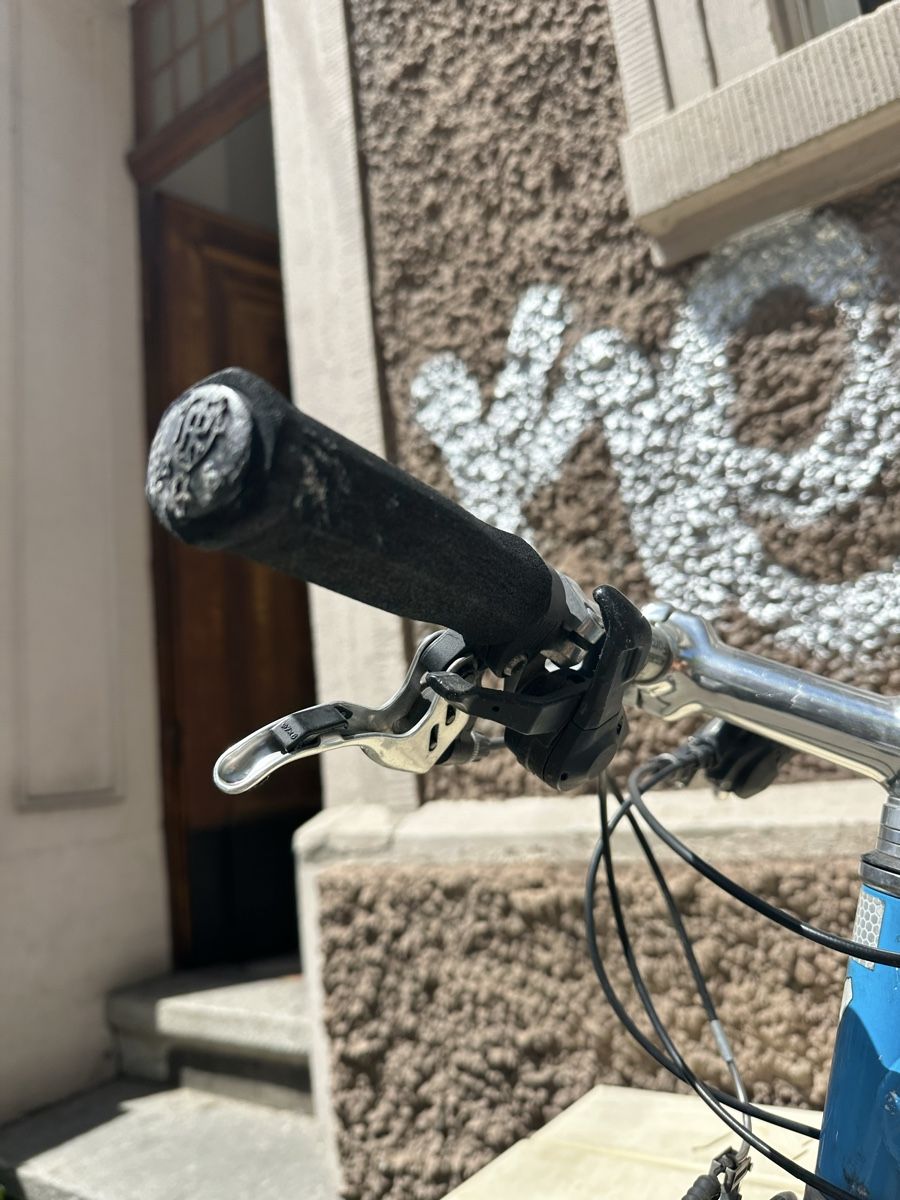 Specialized Biciclette: Speciaized Mountainbike Fahrrad – Usato da Basel venduto da jan_xjz8 9
