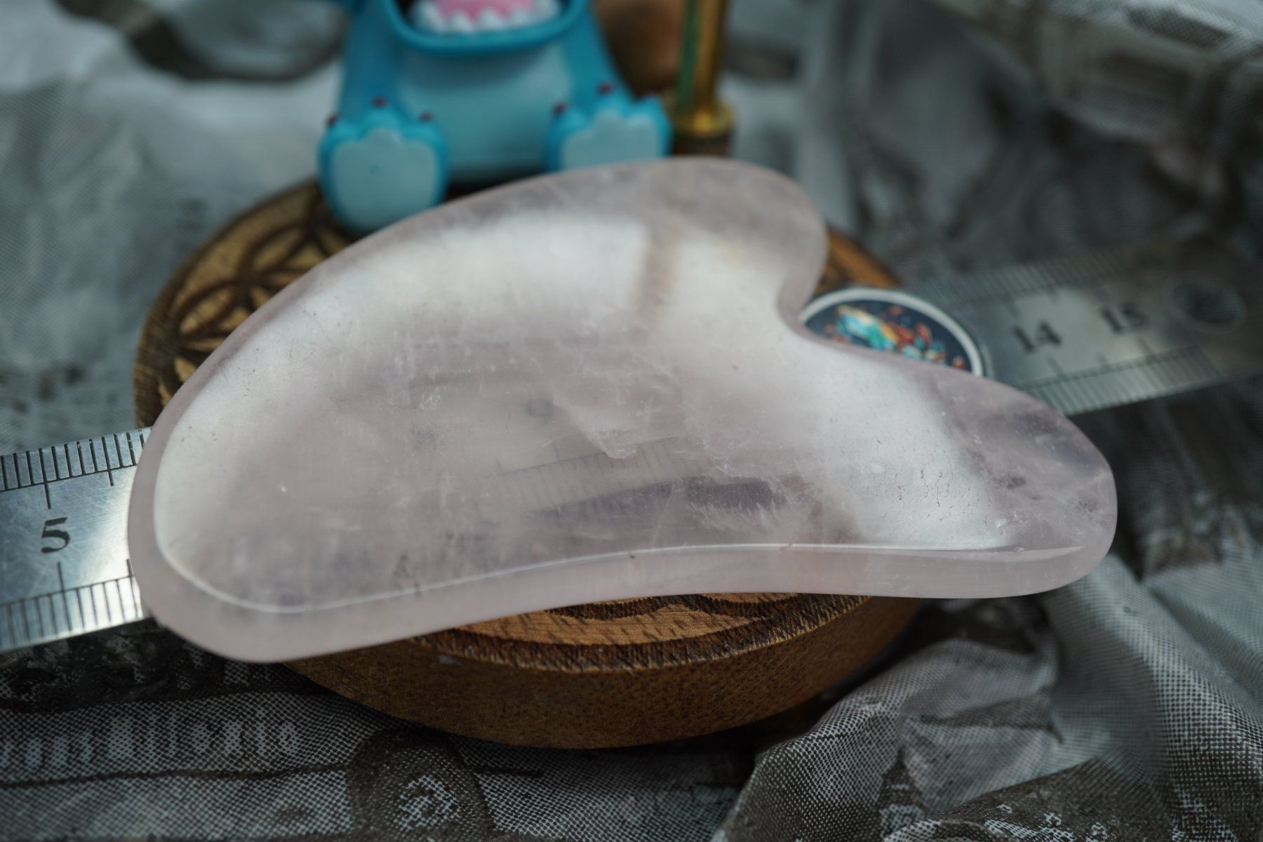Mineralien & Heilsteine: Gua Sha Massage-Stein  Rosenquarz    ab 1.- – Neu und originalverpackt aus Eschenbach SG von topstone 9