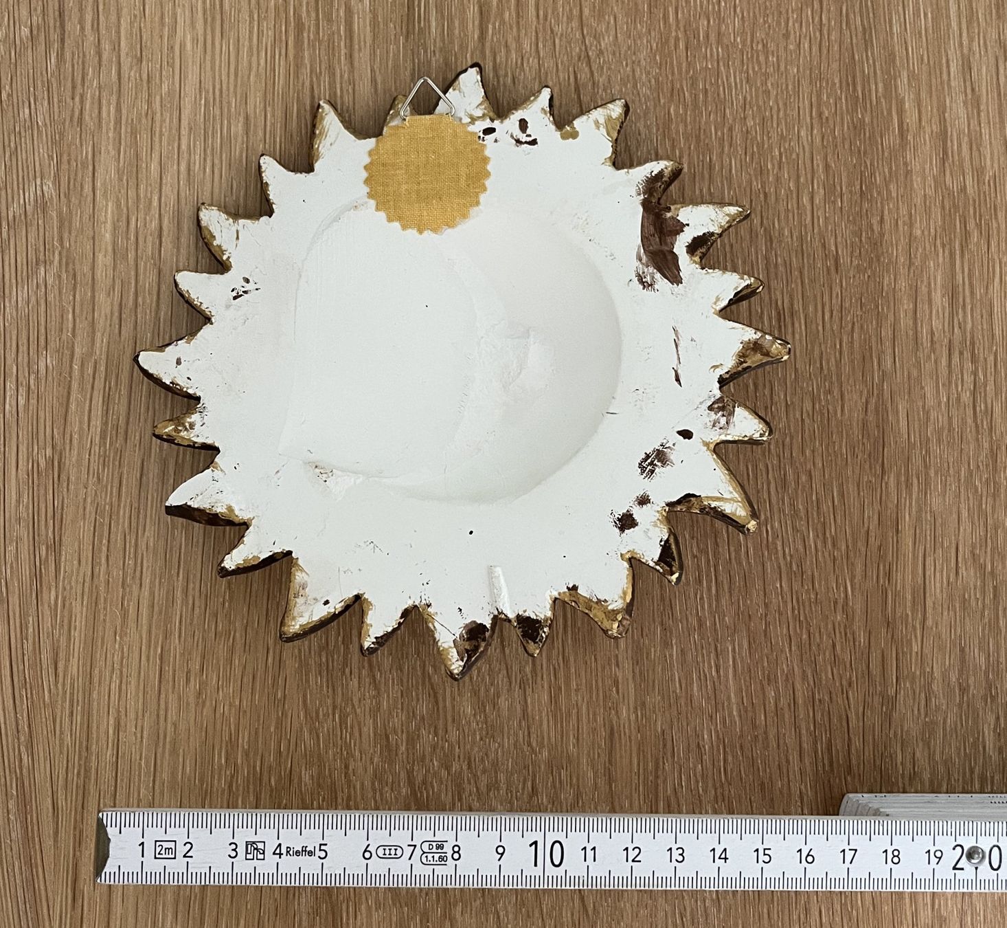 Alle Dekorationen: Sonnengesicht Wandrelief ca. 14 cm – Gebraucht aus Dornach von Deco89 1