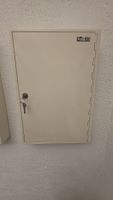 KyStor Wandschrank mit Schloss und Schlüssel hellbeige