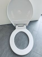 NEUER TOILETTEN SITZ MIT DECKEL