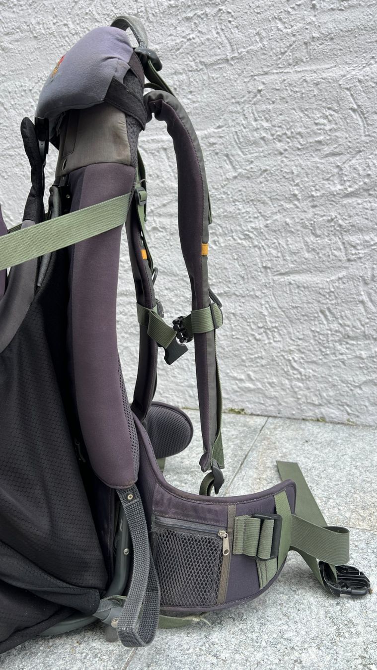 Vaude Marsupi portabebè: Wanderrucksack / Tragerucksack / Babytrage – Usato da Mosnang venduto da Com89 5