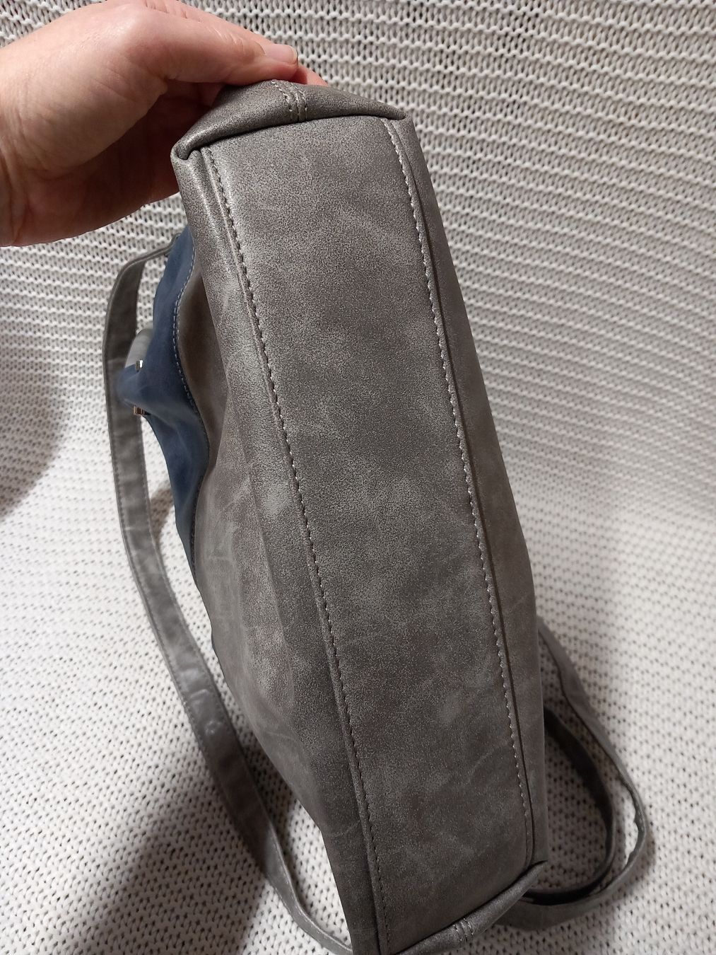 Borse da donna: EMILY & NOAH Handtasche Grau/Blau – Usato da Gwatt (Thun) venduto da umwelt-brocki 7