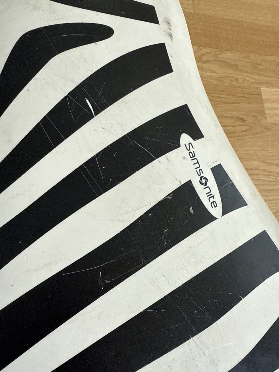 Altro in Aeronautica: Kids Samsonite Zebra Trunki Ride-On Suitcase – Usato da Zürich venduto da okarioto 7