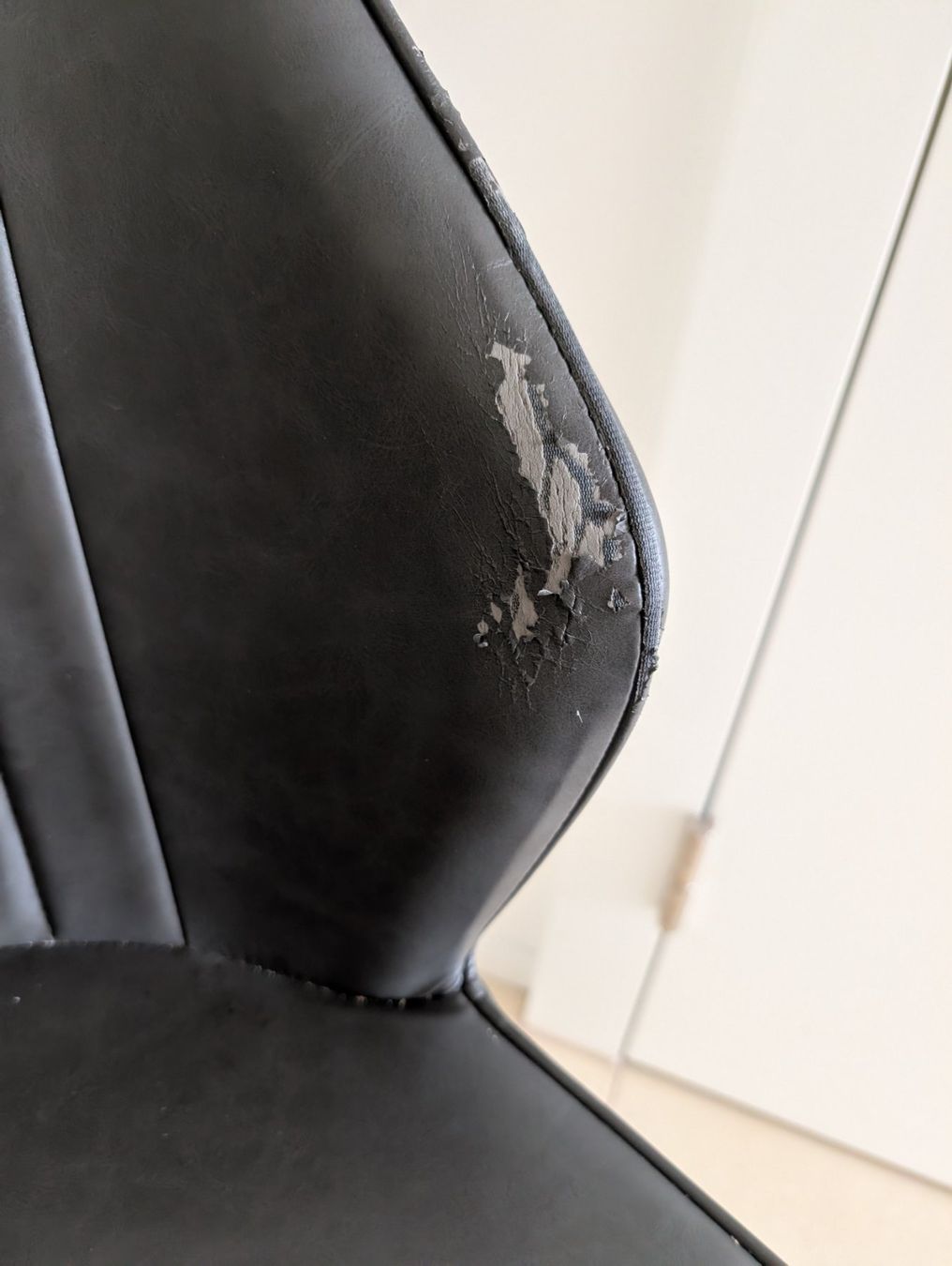 Sedie: 4 dunkelgraue Stühle in Lederoptik – Usato da Zürich venduto da cha_8wzt 4