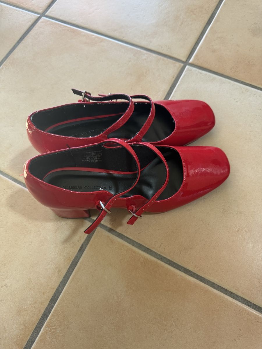 Pull&Bear Scarpe da donna: maryjane rouge taille 38 – Usato da Lonay venduto da nei_79jc 1