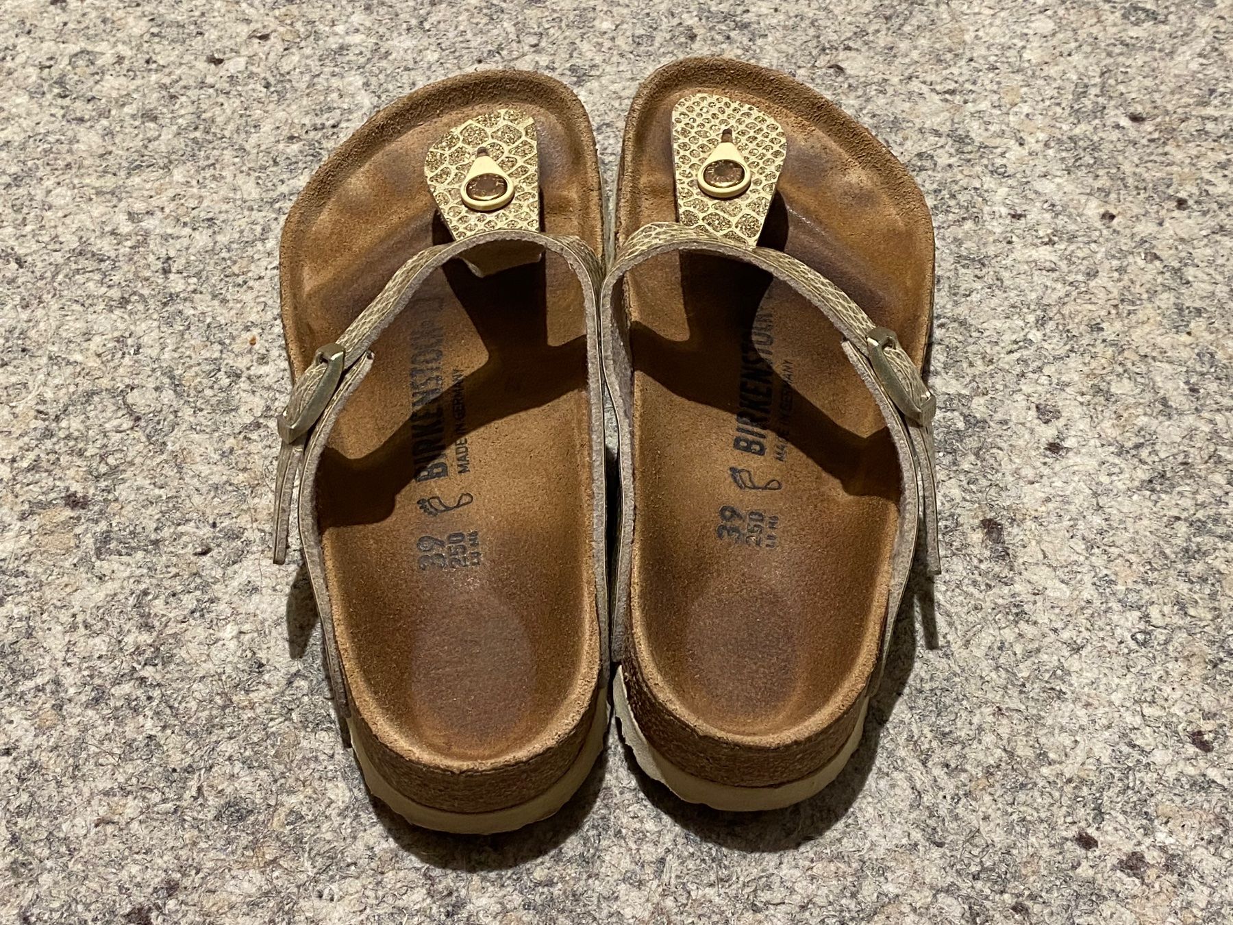 Birkenstock Chaussures femmes: Birkenstock Gizeh Gr. 39 – D'occasion à Wattwil par edel88 4