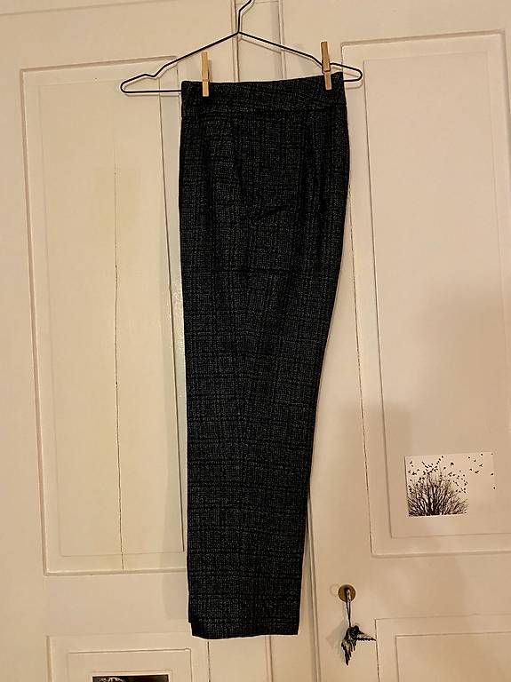 Pantaloni: Elegante Designer Wollhose – Usato da Zürich venduto da Zababble 2