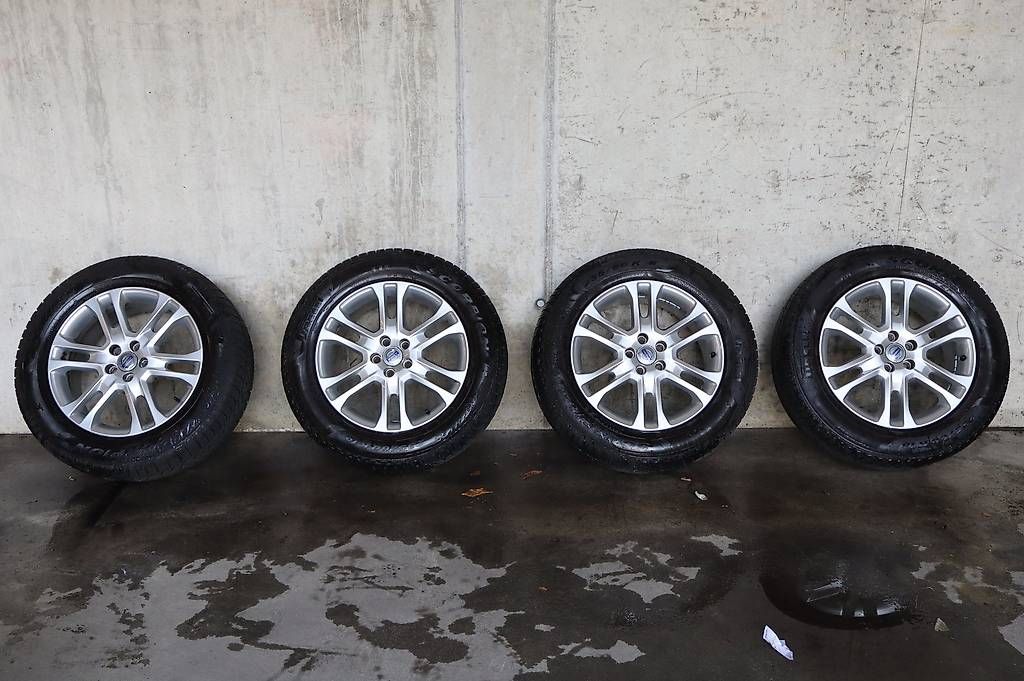 Pneumatici & Ruote complete: Volvo Winter Rad – Usato da Derendingen venduto da per_gwh9